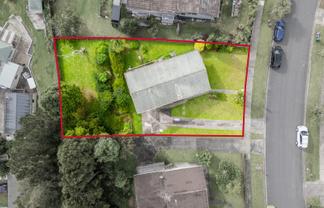 33 Escalona Street, Kamo