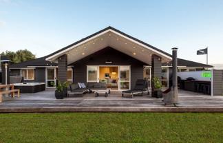 9 Awatiro Drive, Kaukapakapa