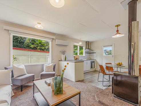 2/9A Titoki Street, Stoke