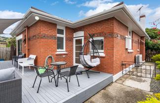 24 Loyalty Street, FORBURY