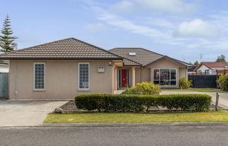 2 Fuller Close, LEVIN