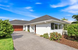 22 Suncrest Drive, West Harbour