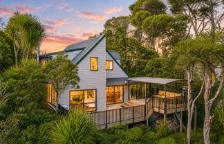 72 Crows Road, Swanson