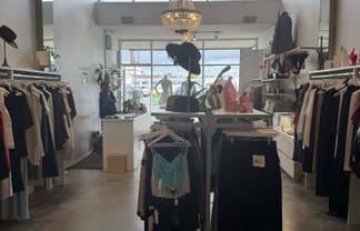 Bright 111m2 Retail Unit – Prime Position