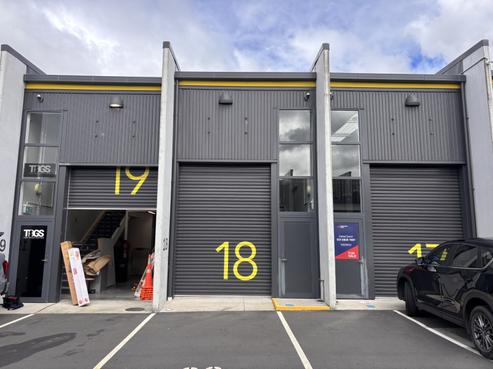 18/11 Northside Drive, Westgate