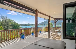 103 Main Road, Tairua