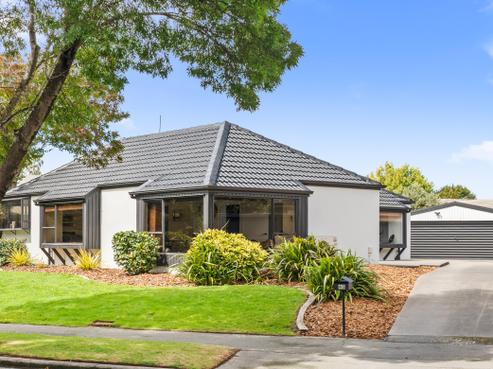 45 Karnak Crescent, Russley
