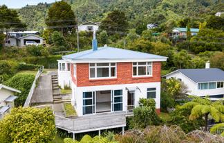 15 Taranaki Street, Picton