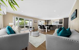 32 Maypark Crescent, Flat Bush