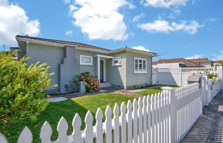 21 Leighton Avenue, Waiwhetu