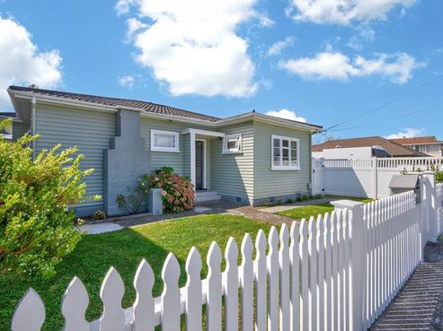 21 Leighton Avenue, Waiwhetu