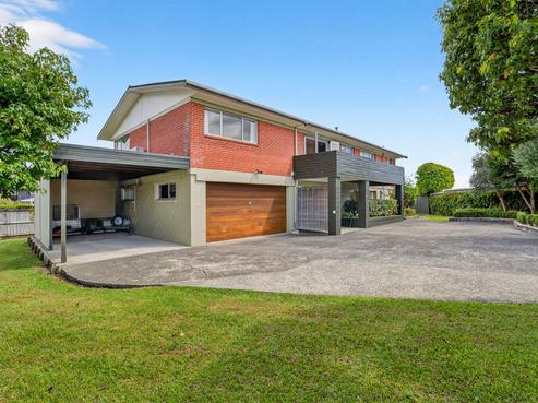 27 Gulf Crest, Bucklands Beach