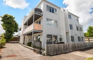 Units 1-6/200 Pilkington Road, Point England