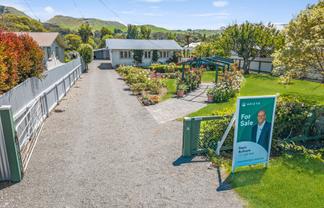 36 Airini Road, Waimarama