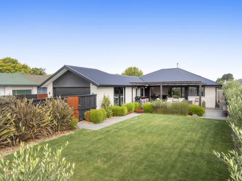 17 Chipping Lane, Redwood