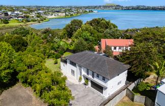 24 Venus Place, Half Moon Bay