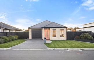 12 Jury Lane, Ravenswood