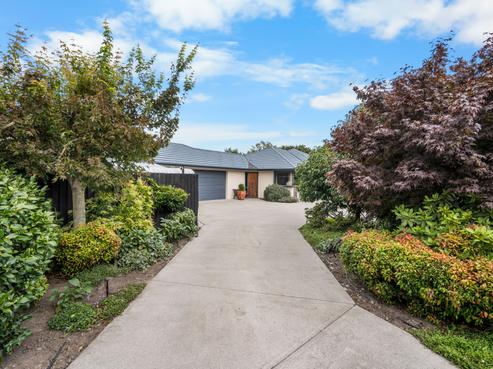 9 Iroquois Place, Hornby