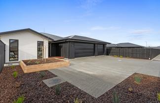 104 Faulks Drive, Lincoln