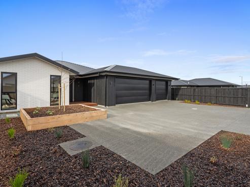 104 Faulks Drive, Lincoln