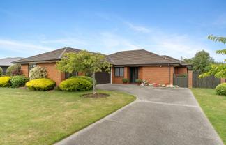 40 Armstrong Avenue, Carterton