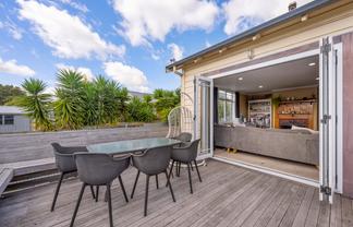 813 Oliphant Road, Raureka