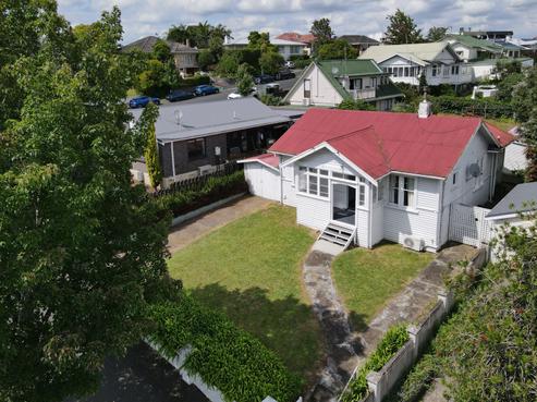 96 Lake Road, Frankton