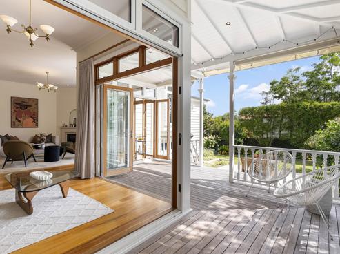 32 Clarence Road, Northcote Point