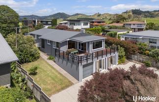50 The Crescent, Waihi Beach