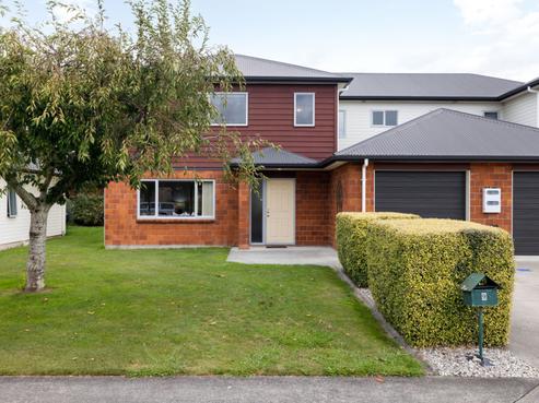 9 Rene Way, Huntington