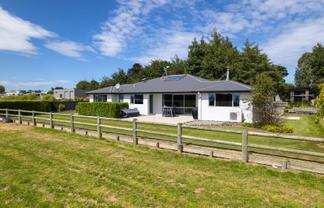 212 Findlay Road, Ascot