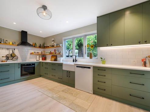19 Hollywood Avenue, Titirangi