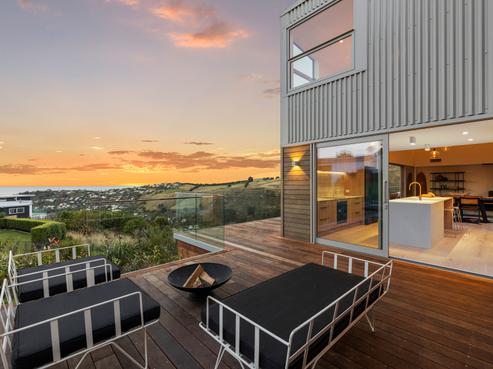 1 Oxenhope Road, Richmond Hill