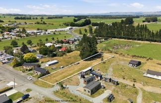 8 Tauna Street, Lumsden