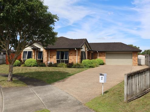 17 Cranmer Close, Rototuna North