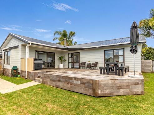 135B Robinson Road, Whitianga