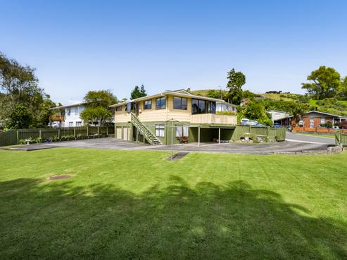 18 Shaldon Crescent, Blagdon