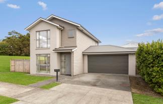 16 William Wallbank Crescent, Swanson