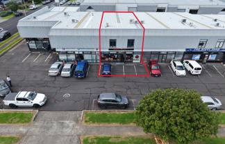 Onehunga warehouse with showroom