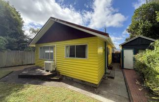 5A Magnolia Grove, Maungaraki