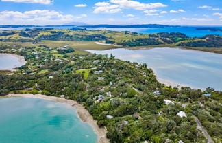 20 Young Street, Mahurangi East