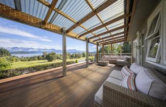 6 Cathedral Drive, Manapouri