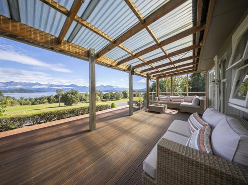 6 Cathedral Drive, Manapouri