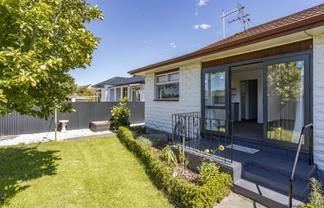 27A Bank Street, Amberley