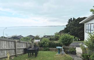 27 Carlton Crescent, Maraetai