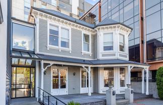 Stunning Character Office/Westend Precinct