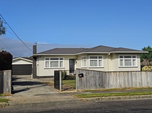 25 Carlisle Street, Levin