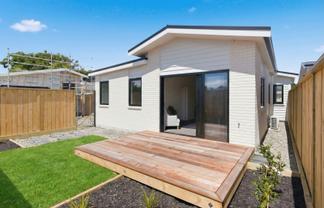 5/17 Clark Street, Levin