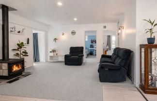 22 Peehimanini Road, Waitahanui