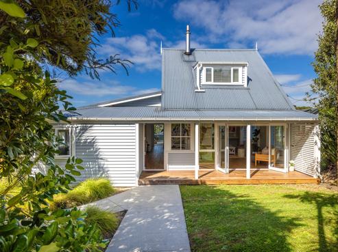 46 Mako Street, Oneroa